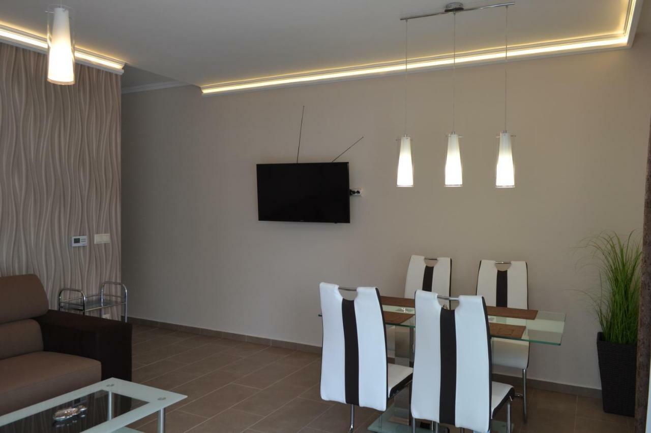 A16 Beachapartman Siofok Exterior photo